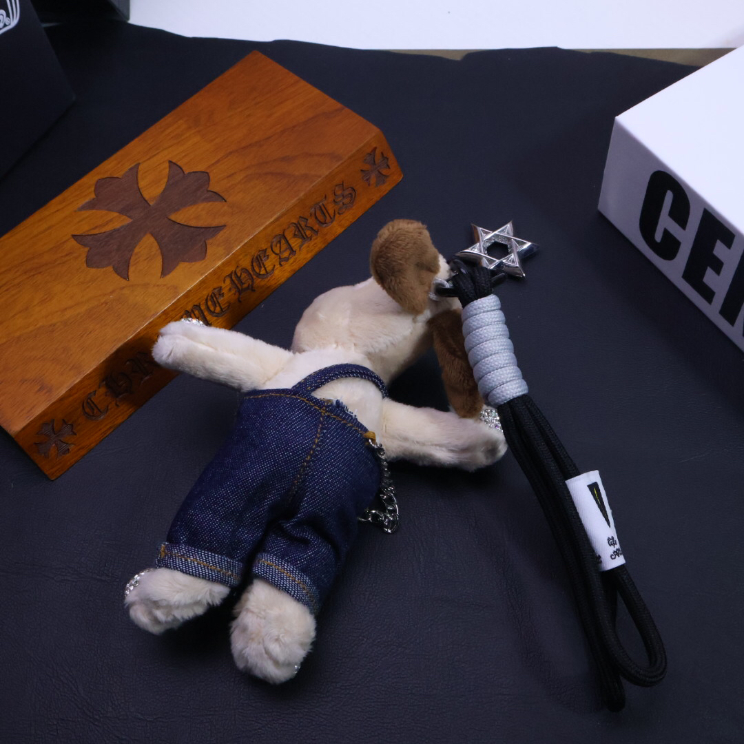 クロムハーツ「Chrome Hearts」バッグチャーム - すべてのトレンドバッグに合わせて、クールでキュートなスタイルを