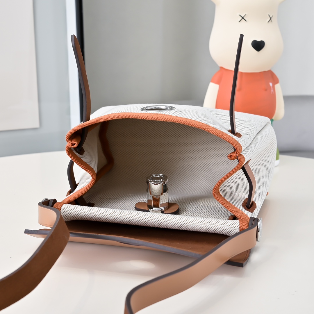 エルメス「Hermès」ミニ ハーバッグ メッセンジャー 20「Mini Herbag Bag」