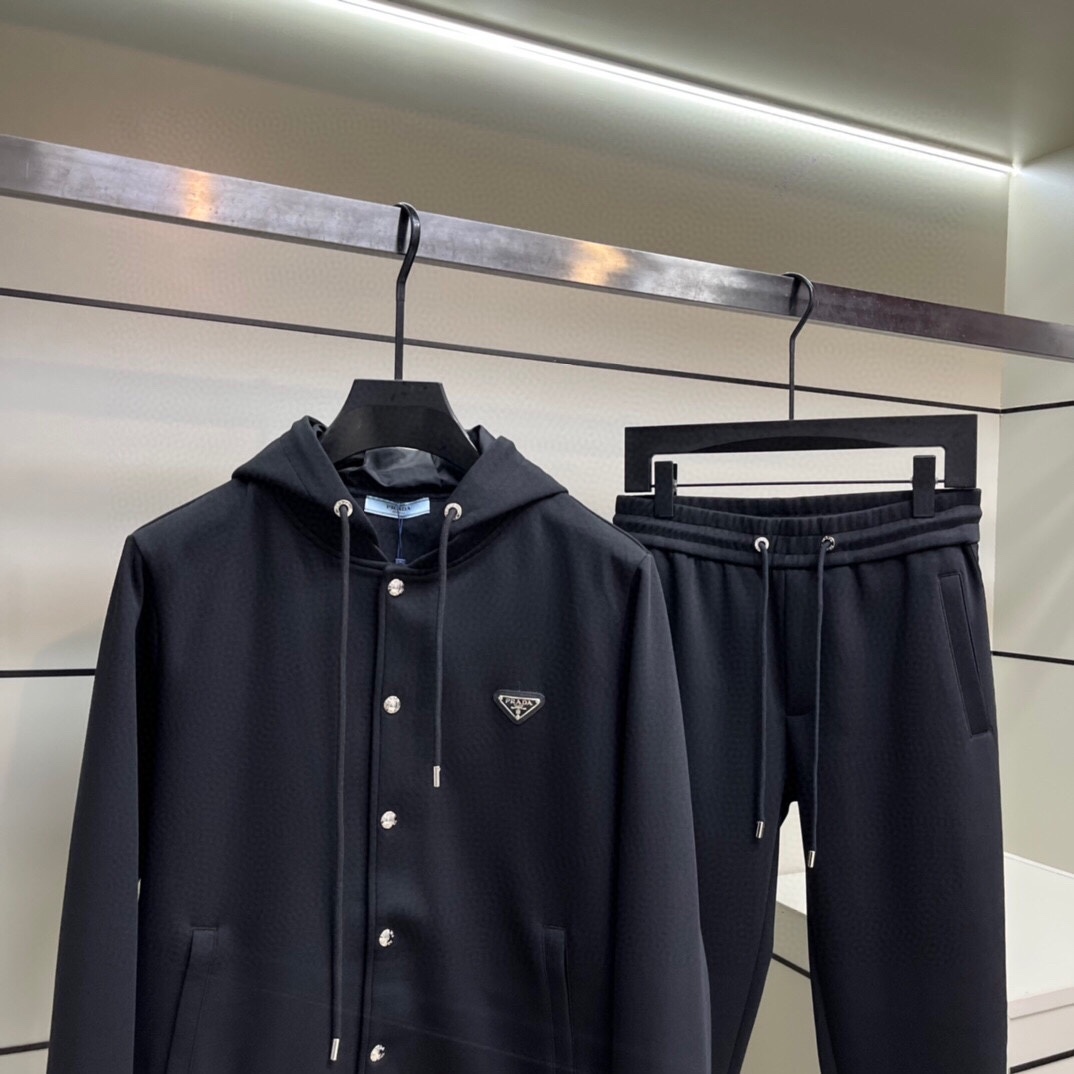 プラダ「Prada」メンズ  カジュアルスポーツセット