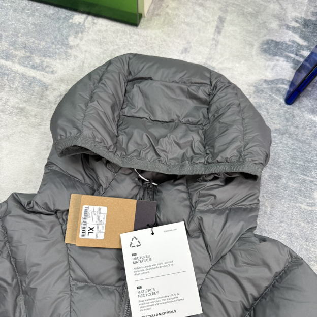 ザ・ノースフェイス メンズ フード付きダウンジャケット、ふんわりアウトドア登山ハイキング通勤ウェア