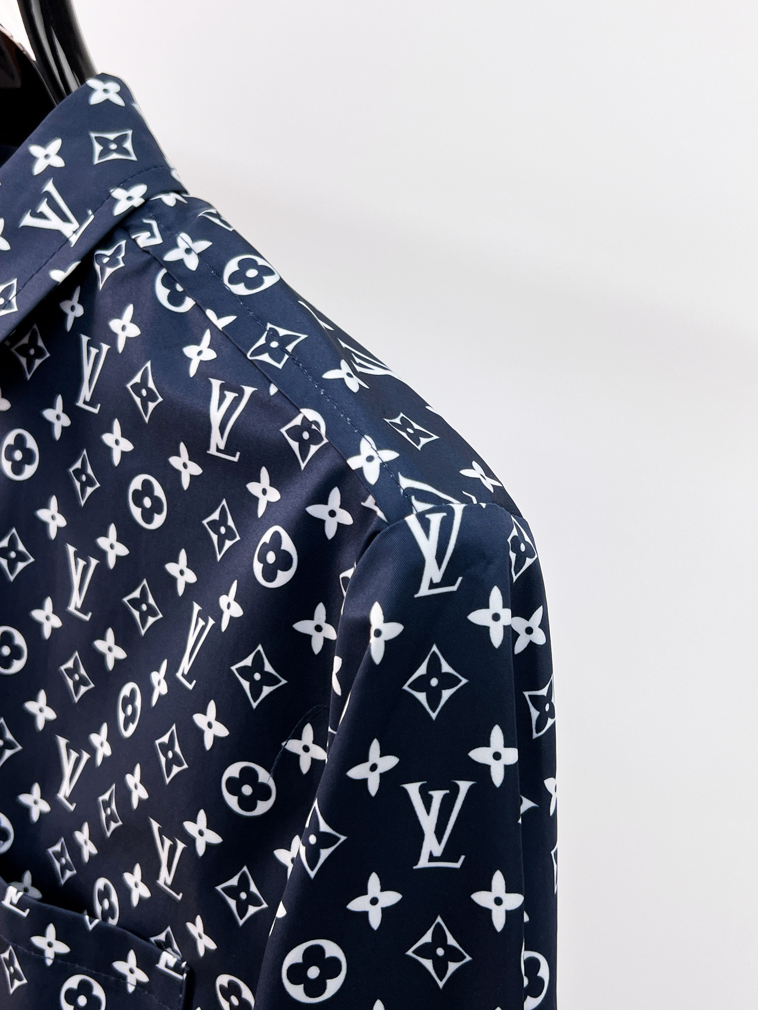 ルイ・ヴィトン「Louis Vuitton」2026 早春 コレクション シャツ