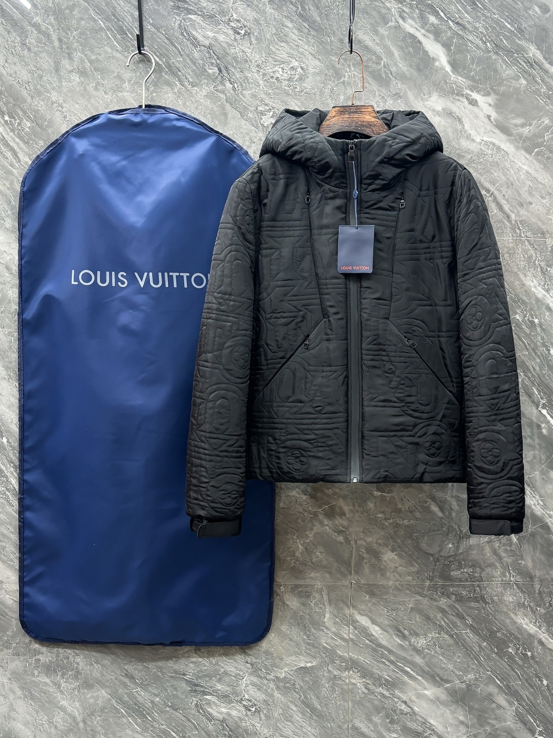 ルイ・ヴィトン「Louis Vuitton」秋冬フード付きダウンジャケット