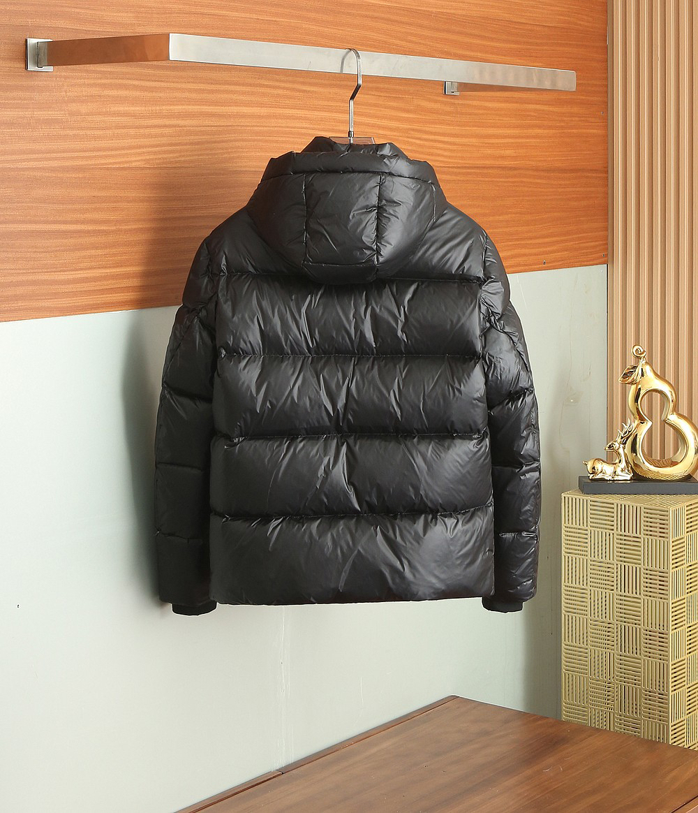 バーバリー「Burberry」秋冬 クイルティッドダウンジャケット