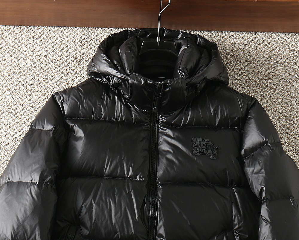 バーバリー「Burberry」秋冬 クイルティッドダウンジャケット
