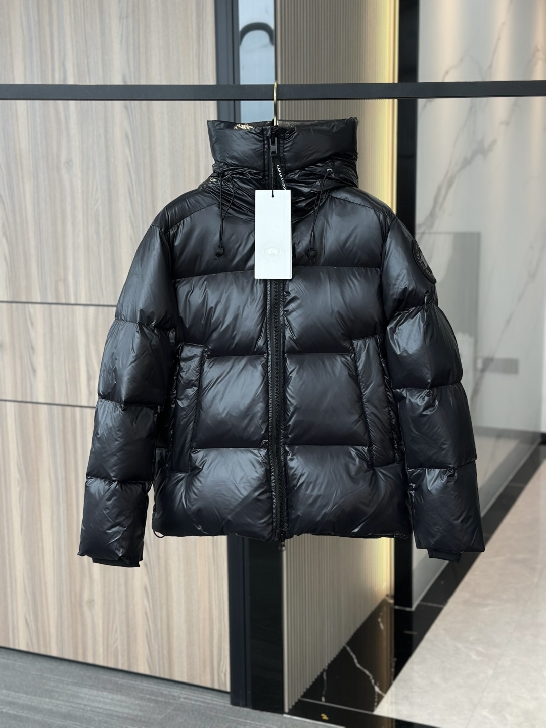 カナダグース Crofton フード付きダウンジャケット