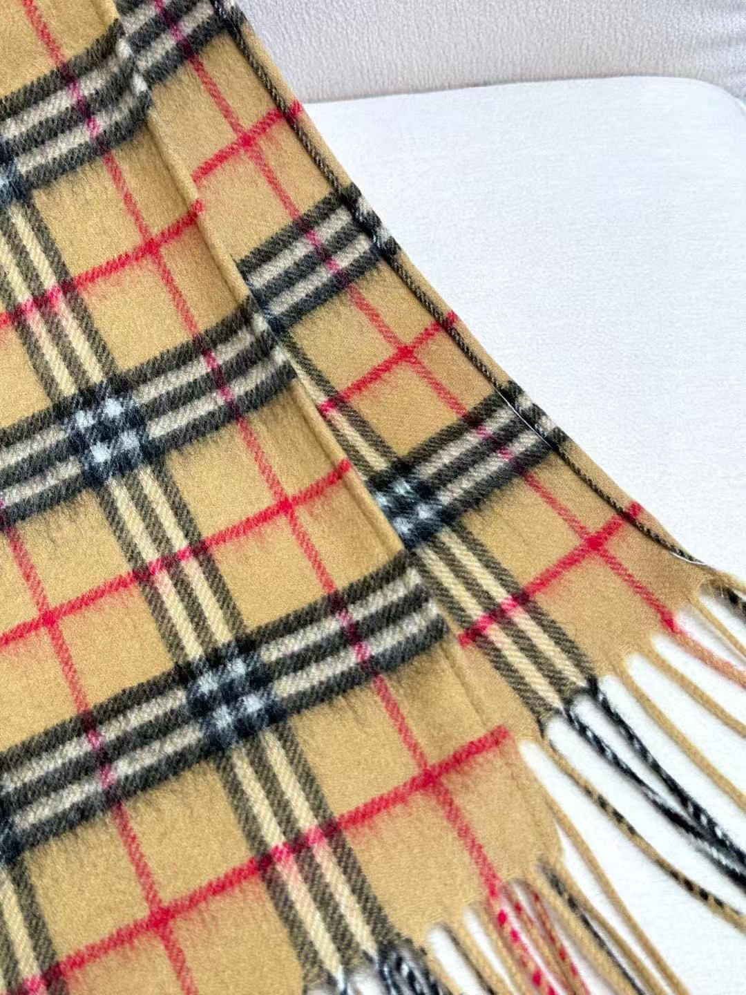 バーバリー「Burberry」チェック ウールカシミア ケープ 140x140cm