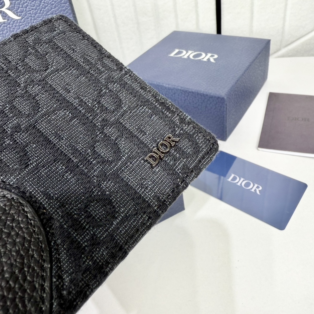 ディオール「Dior」Saddle 2つ折りウォレット