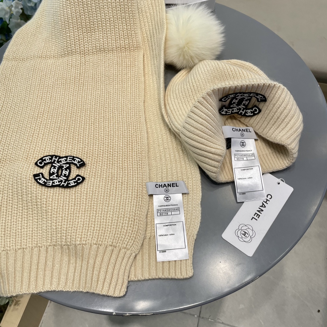 【定番人気】シャネル 秋冬 防寒アクセサリー マフラー＆ハットセット