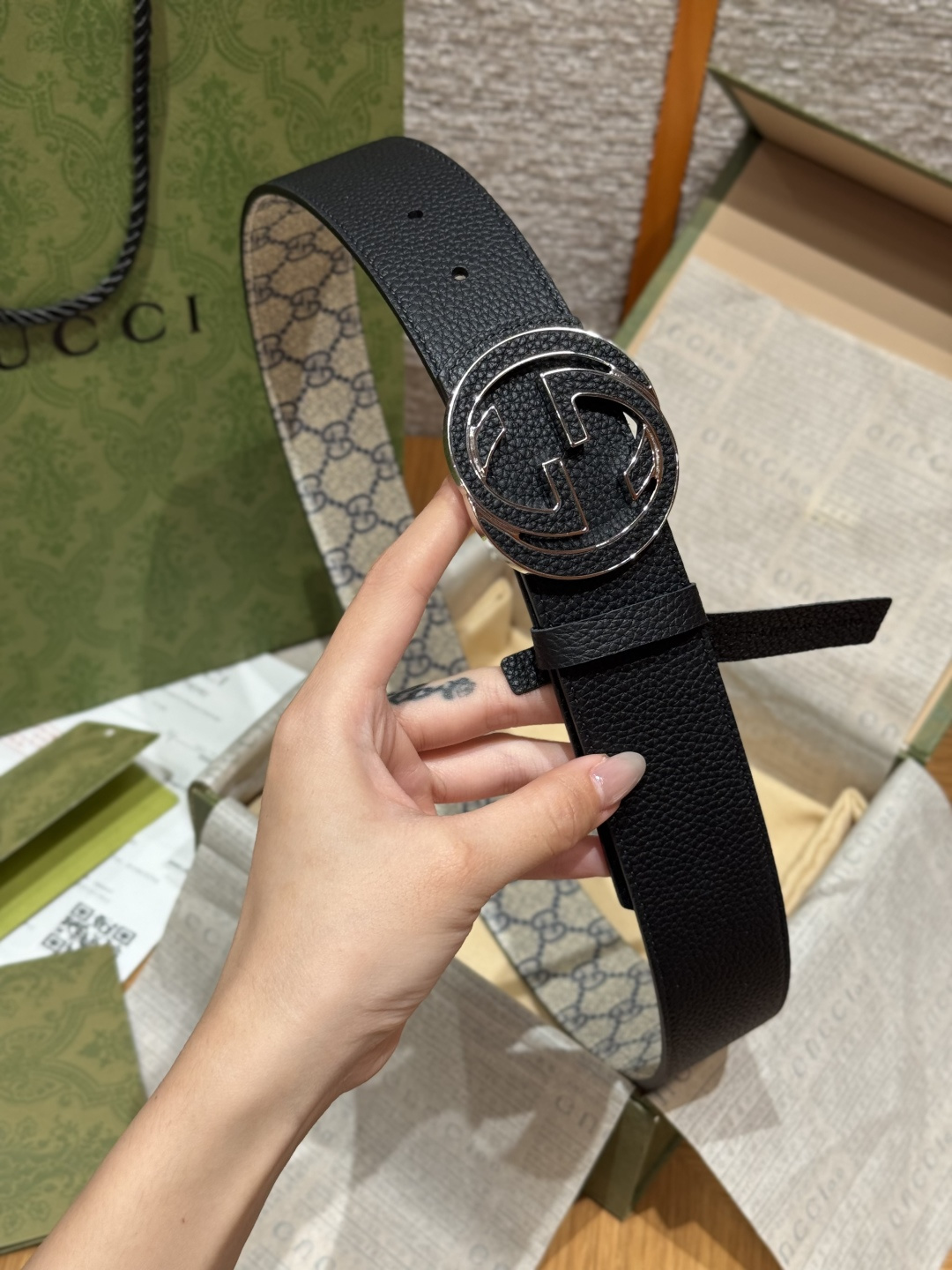 【在庫新登場】Gucci イタリアンテイストベルト「全長約 100cm」