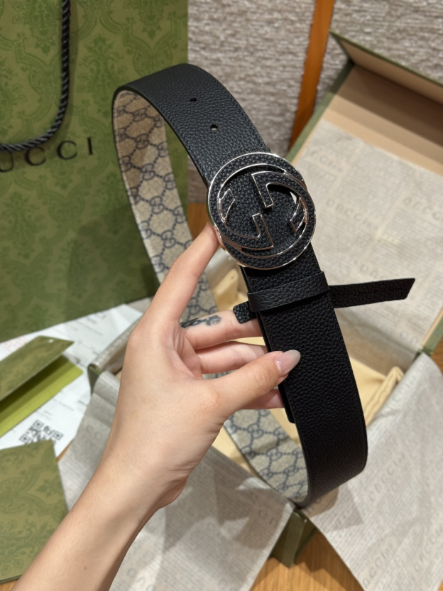 【在庫新登場】Gucci イタリアンテイストベルト「全長約 100cm」