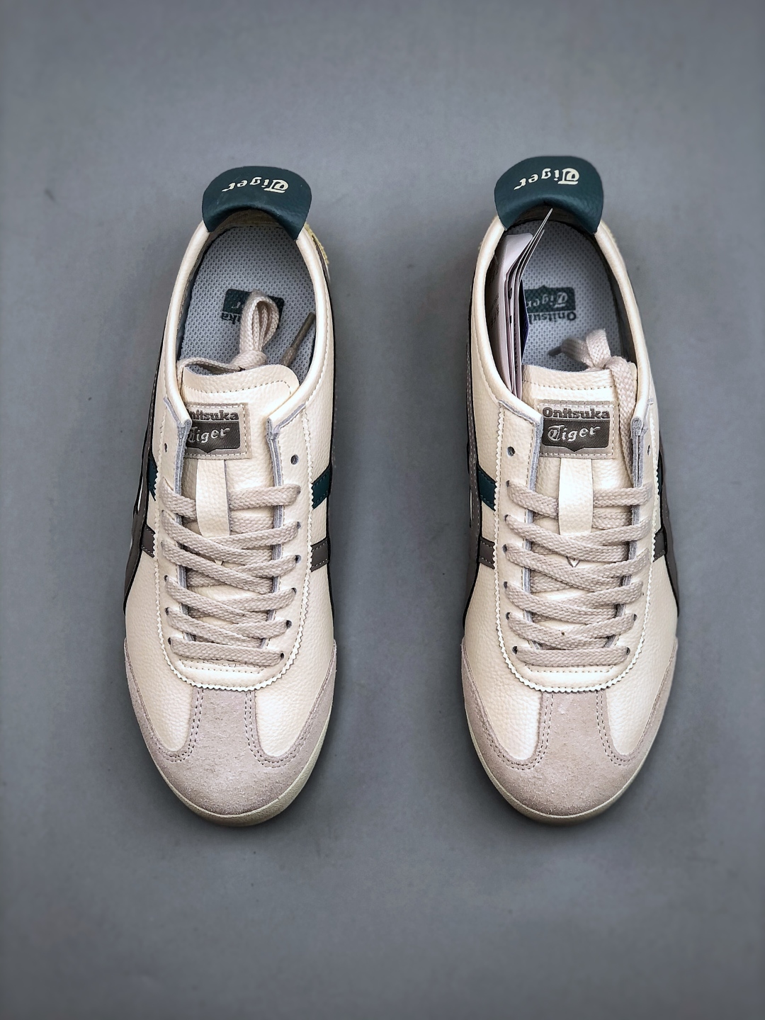 オニツカタイガー「Onitsuka Tiger」MEXICO 66 スリッポン スニーカー