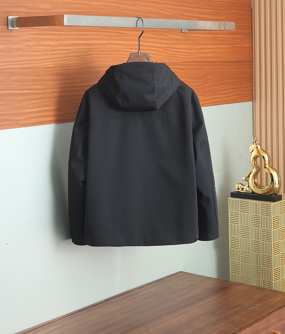 ルイ・ヴィトン「Louis Vuitton」秋冬コレクション クイルテッド ジャケット