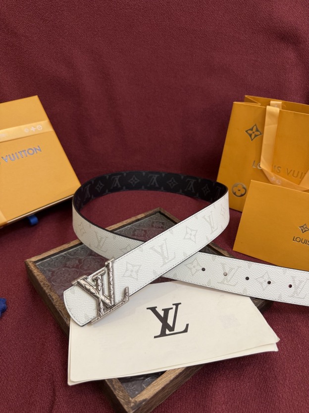 【日本未入荷】ルイヴィトン LV Dimension 両面使いベルト 40mm（全長約 100cm）