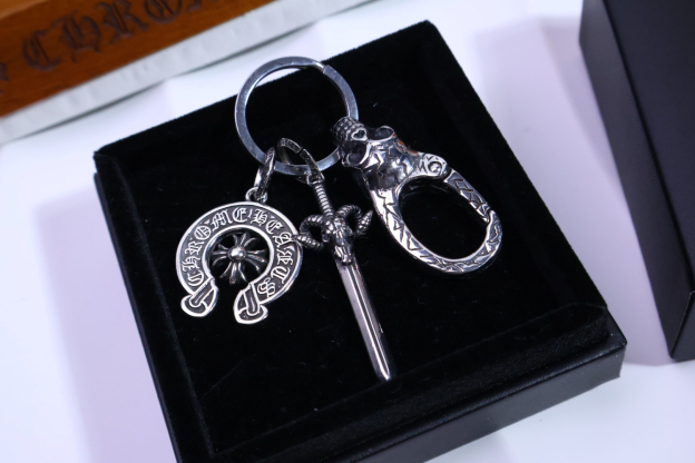 クロムハーツ「Chrome Hearts」キーホルダー＆バッグチャーム - スタイルアイコン