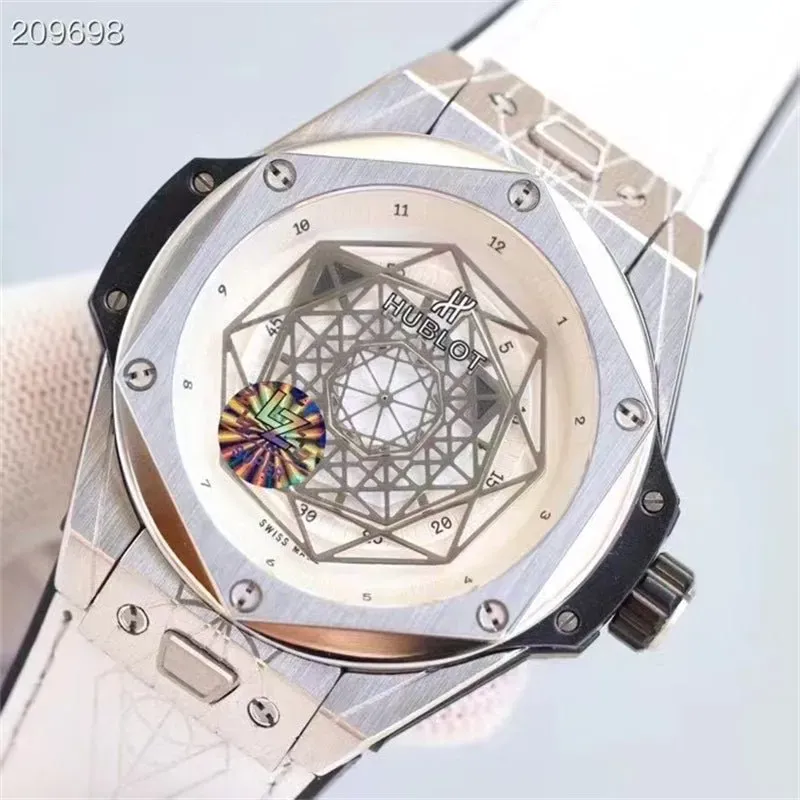 ウブロ「Hublot」ビッグバン ウニコ サンブルー チタニウム ホワイト45MM