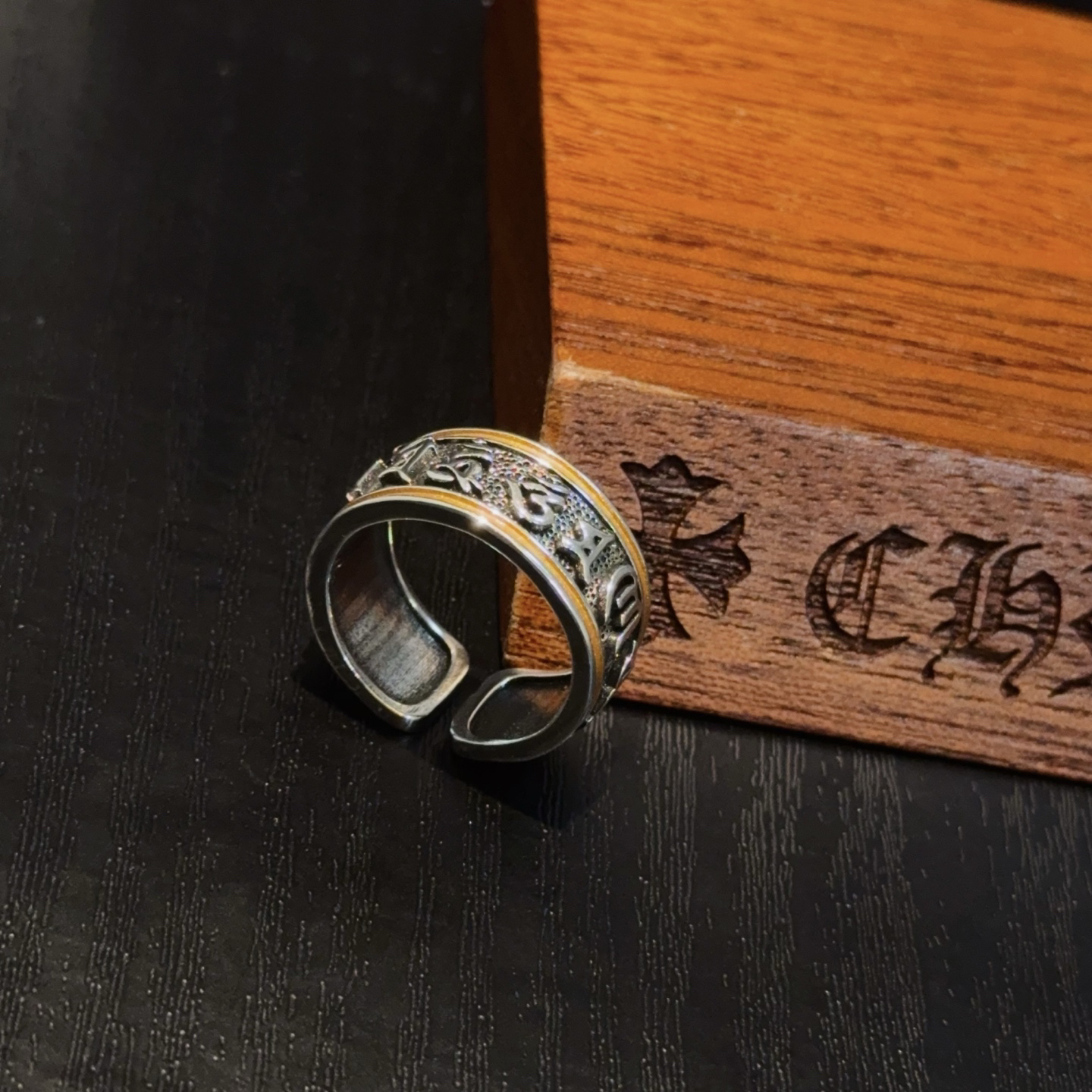 クロムハーツ「Chrome Hearts」クラシックヴィンテージ＆モダンリング - サイズ調整可能