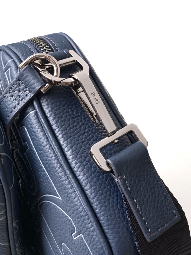 ディオール「Dior」サドル トリプル ポーチ ネイビー グラビティ アウトライン