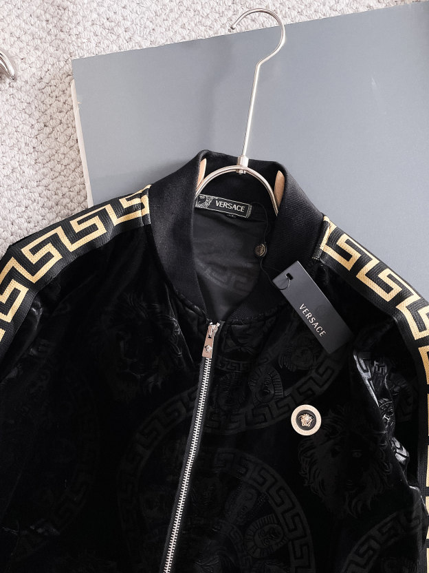 ヴァレンティノ「Valentino」秋冬 メンズ カジュアルスポーツセット