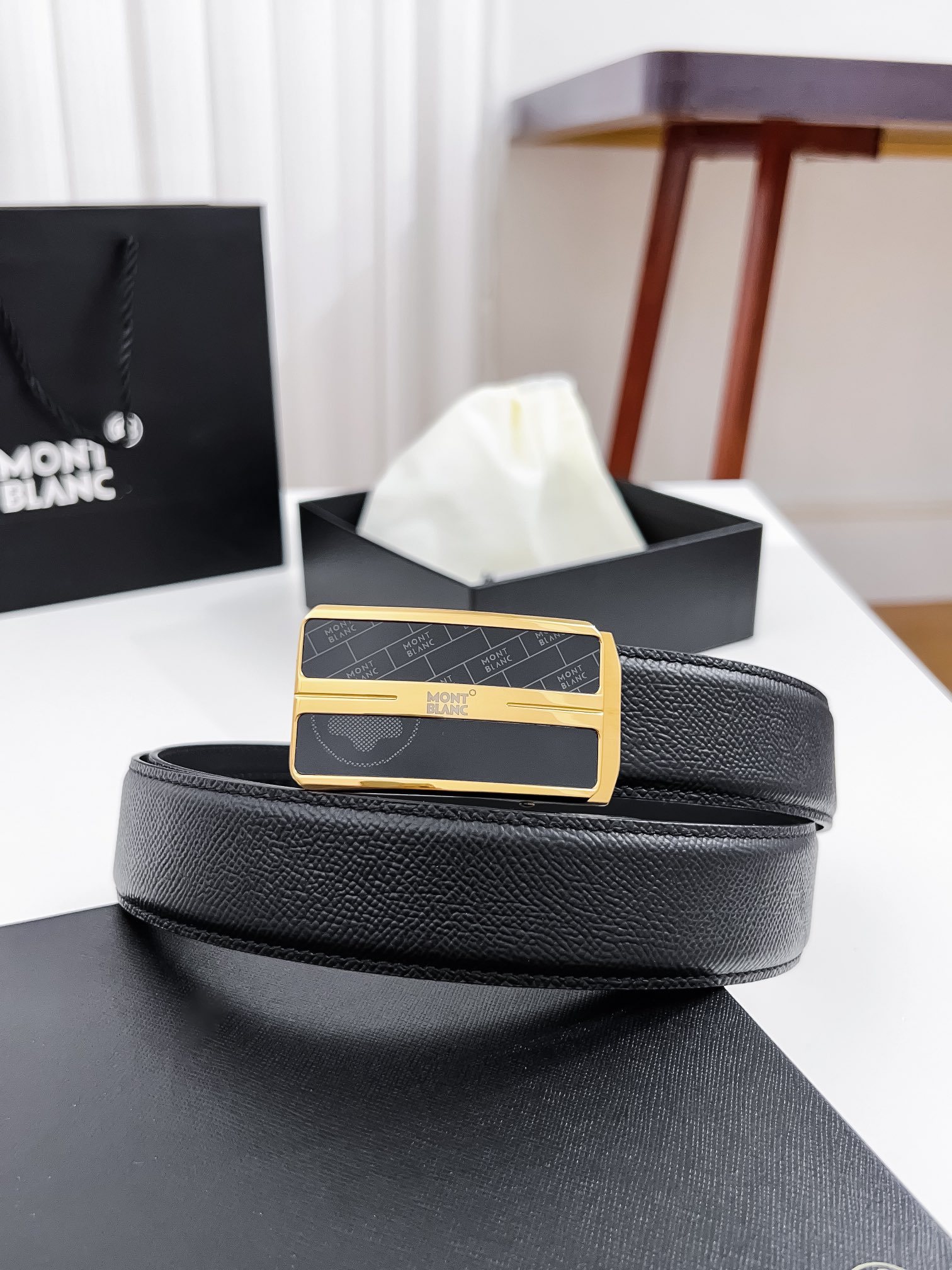 【厳選在庫】Montblanc ビジネスマン正装ベルト「全長約 100cm」