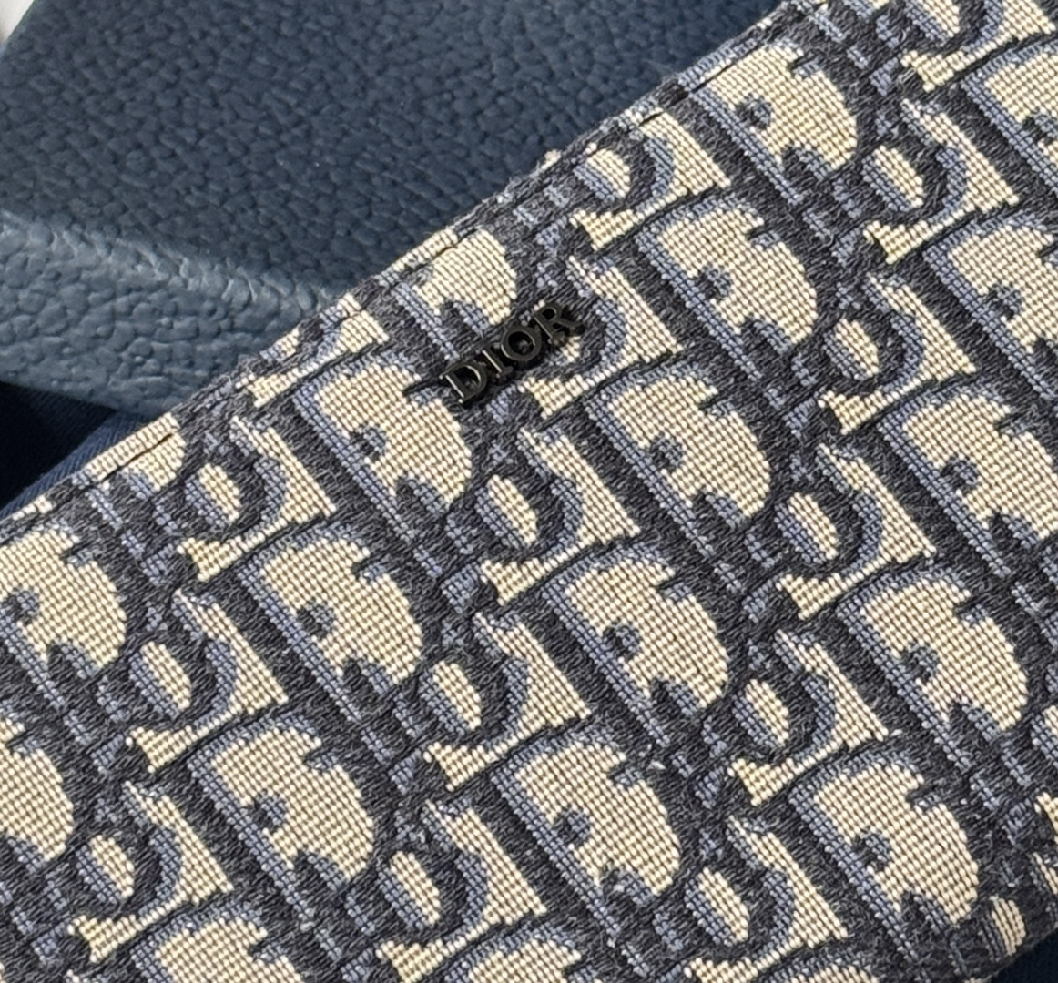 ディオール「Dior」ジップアラウンド ロングウォレット