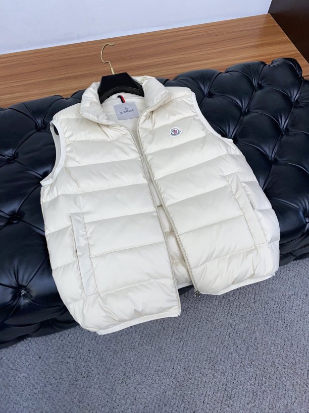 モンクレール 秋冬 メンズ ファッションダウンベスト