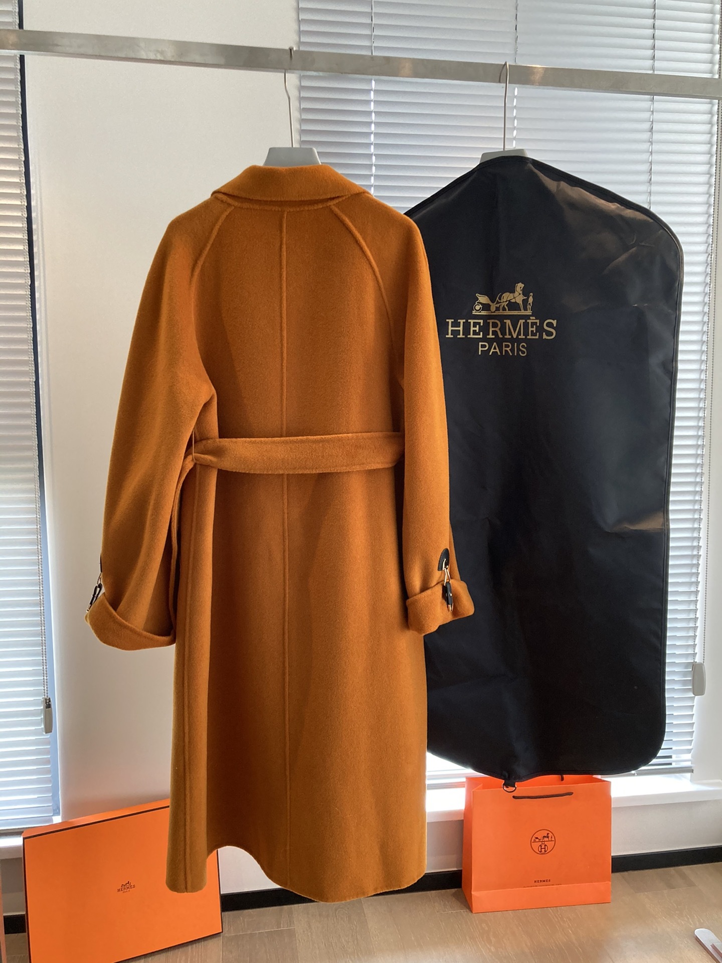 エルメス「Hermès」秋冬ファッションカシミアコート