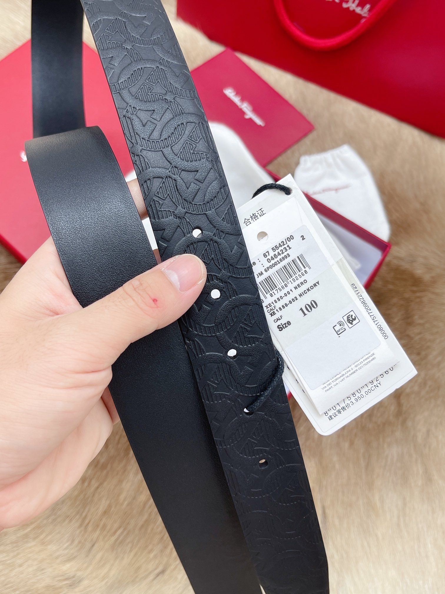 【新規倉庫入り】Salvatore Ferragamo 職人仕上げ高級ベルト「全長約 100cm」
