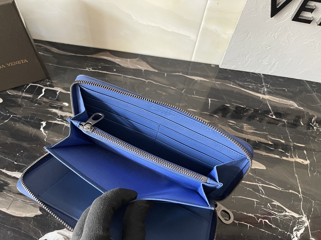 ボッテガ・ヴェネタ「Bottega Veneta」メンズ ザッパー ロング ウォレット