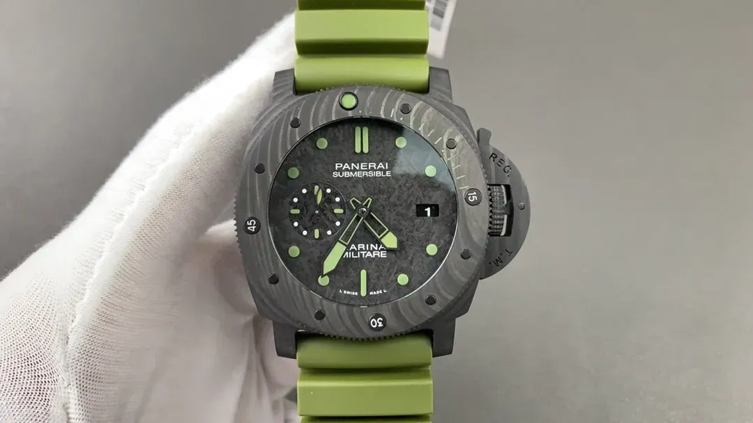パネライ「Panerai」サブマーシブル 47MMプロフェッショナルダイバーズウォッチ