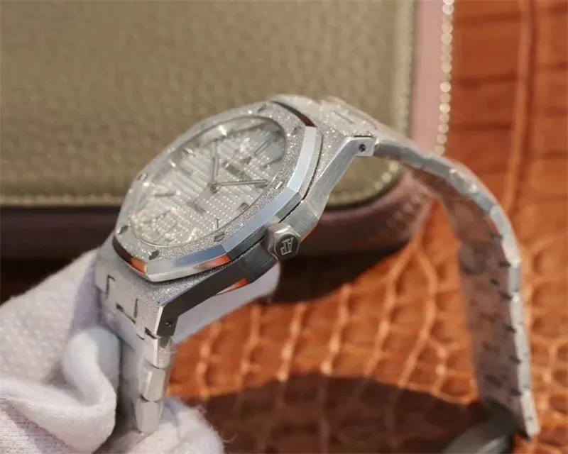 オーデマ ピゲ「Audemars Piguet」 ロイヤルオーク フロストゴールド レディースウォッチ