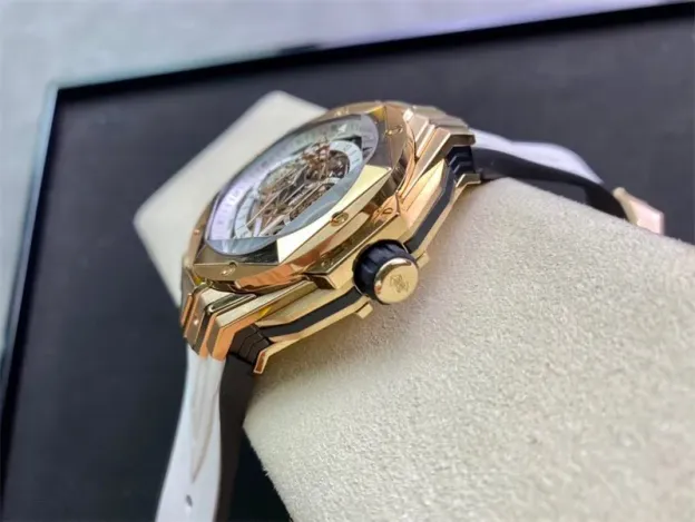 ウブロ「Hublot」ビッグバン ユニコ サンブルー II タトゥー メンズウォッチ45MM