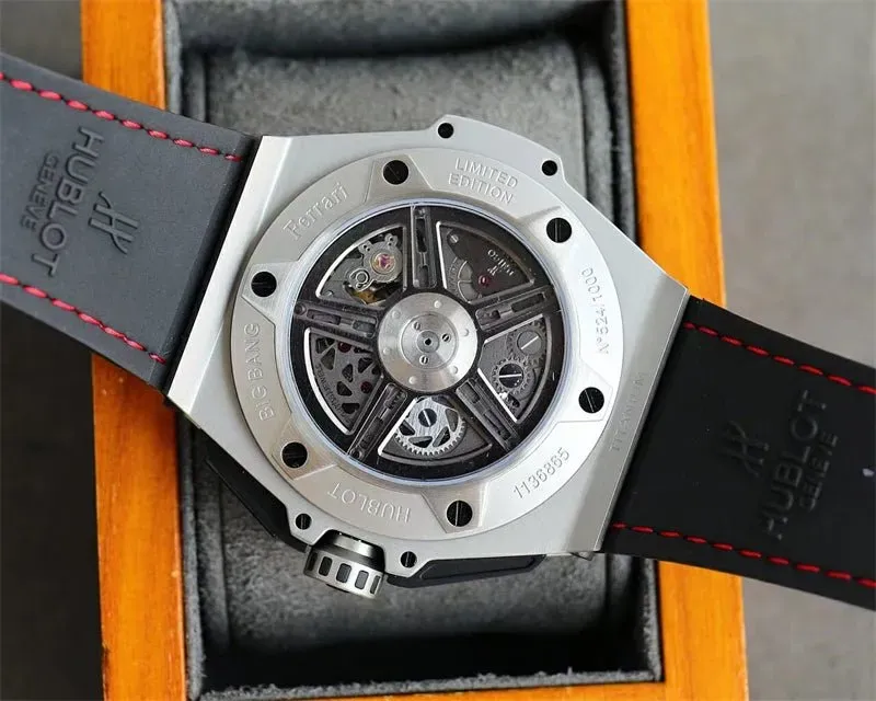 ウブロ「Hublot」ビッグバン シリーズ 45MM