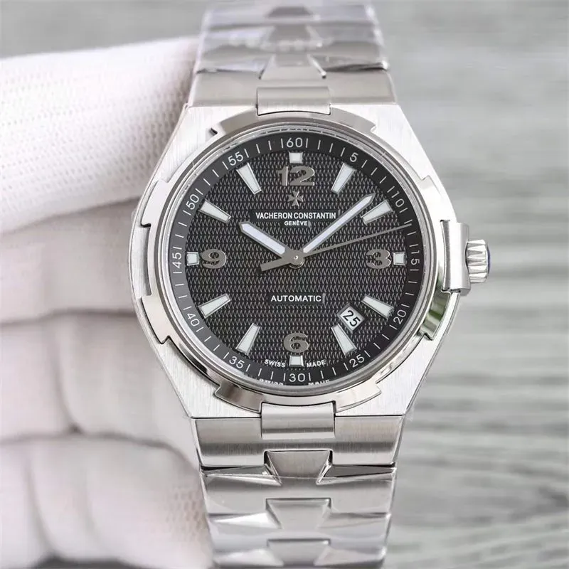 ヴァシュロン コンスタンタン「Vacheron Constantin」Overseas 腕時計42MM