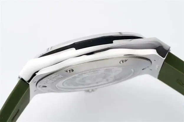 ウブロ「Hublot」クラシックフュージョン クロノグラフ メンズウォッチ42MM