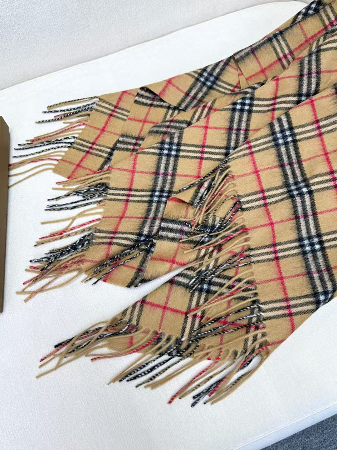 バーバリー「Burberry」チェック ウールカシミア ケープ 140x140cm