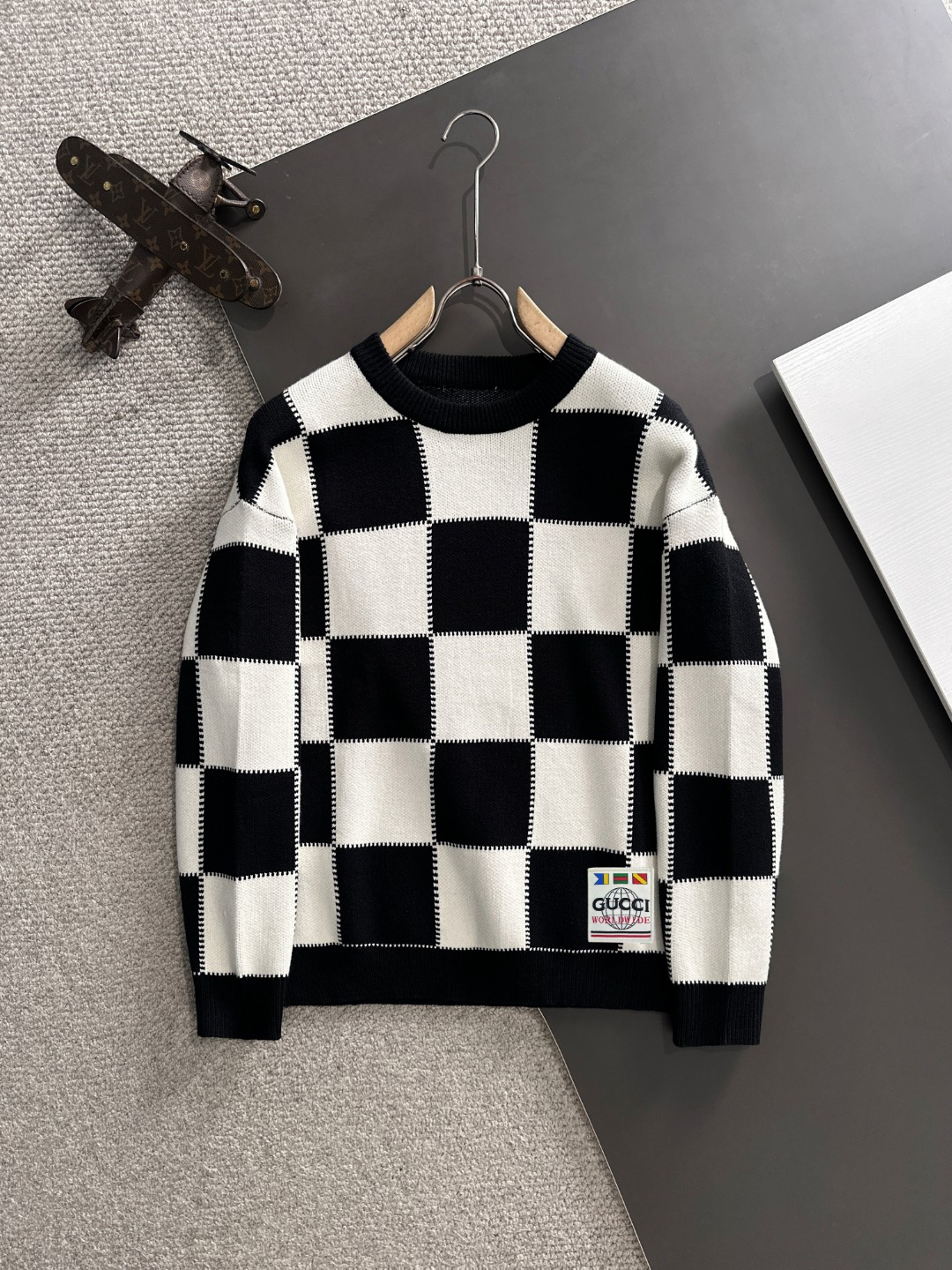 グッチ「Gucci」秋冬に欠かせないウールニットセーター