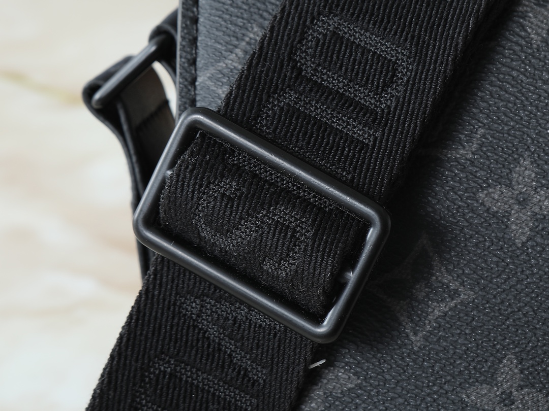 ルイ・ヴィトン「Louis Vuitton」S-Cape メッセンジャーバッグ