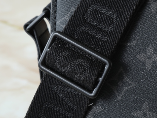 ルイ・ヴィトン「Louis Vuitton」S-Cape メッセンジャーバッグ