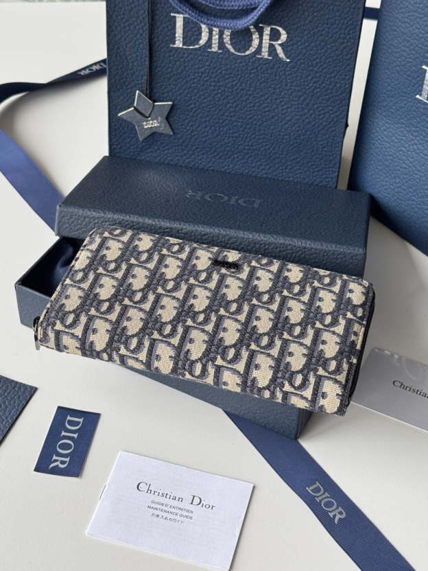 ディオール「Dior」ジップアラウンド ロングウォレット