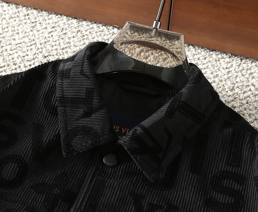 ルイ・ヴィトン「Louis Vuitton」秋冬コレクション クイルテッド ジャケット