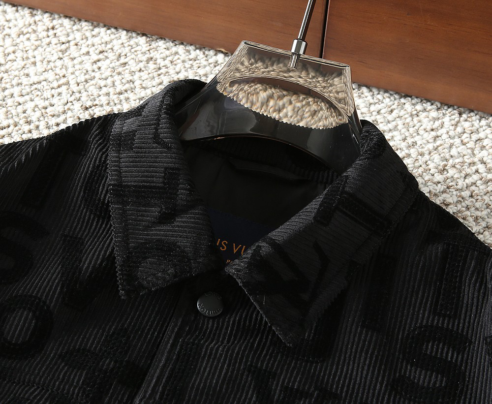 ルイ・ヴィトン「Louis Vuitton」秋冬コレクション クイルテッド ジャケット