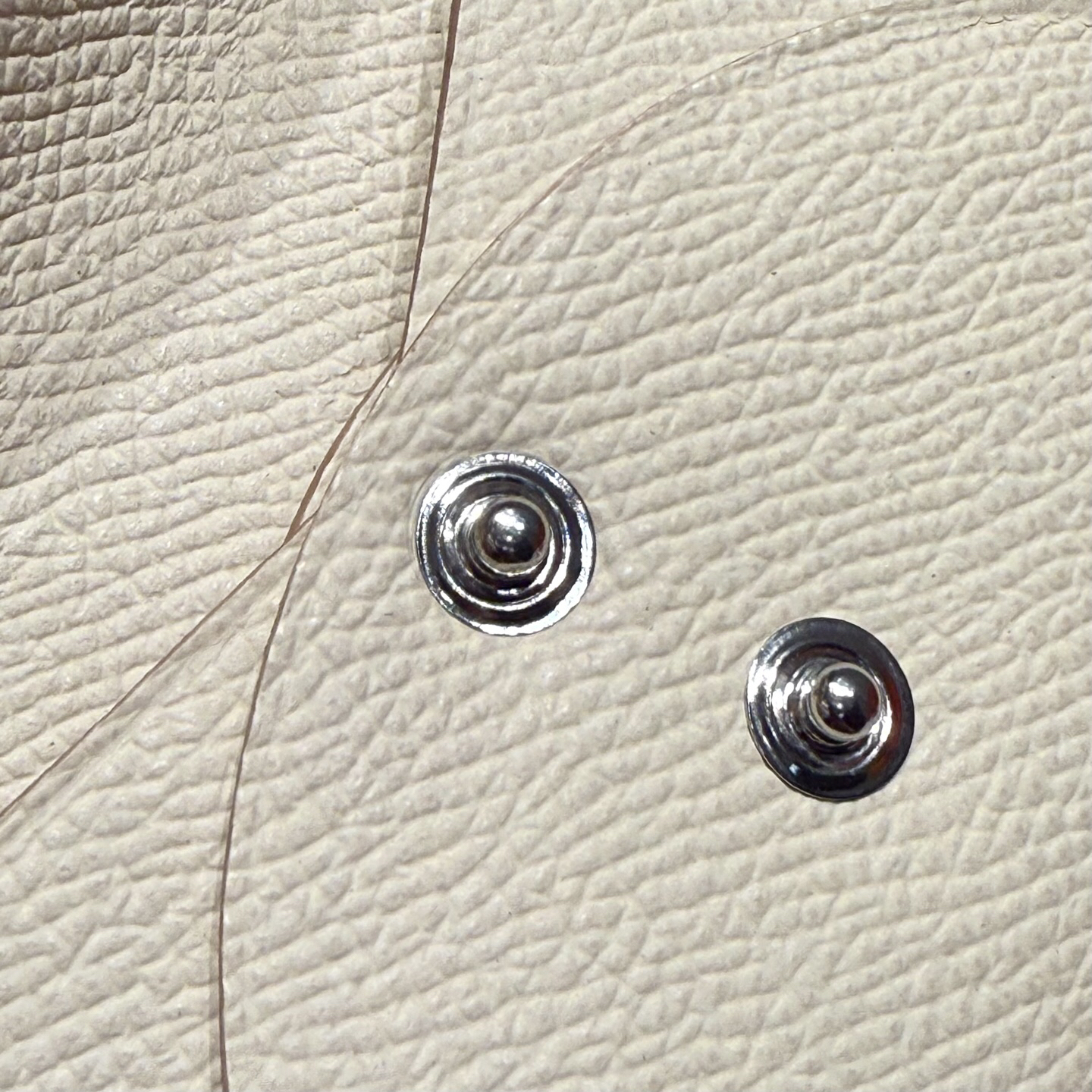 【限定新入荷】エルメス Calvi Duo 二層仕様カードケース「薄型収納」