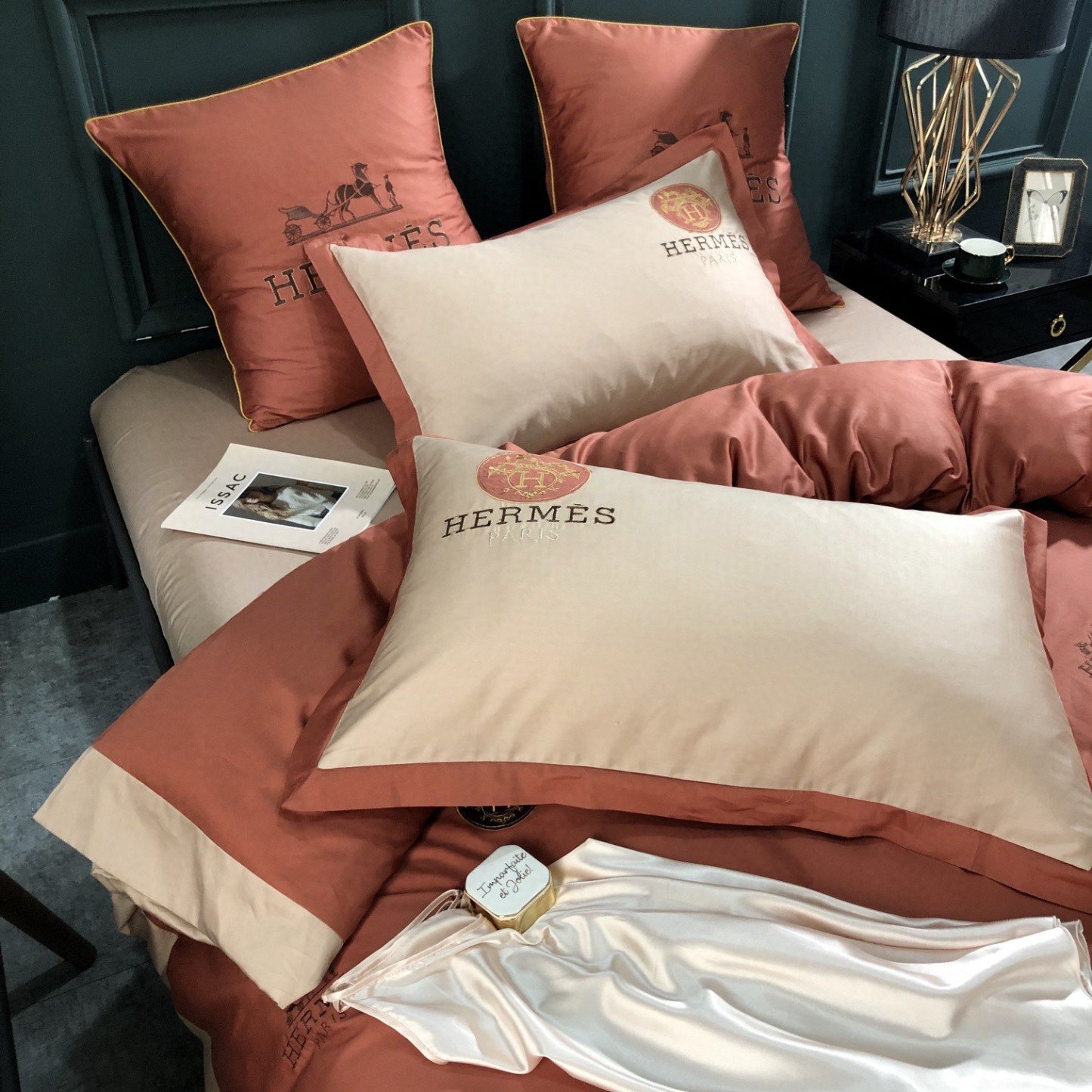 エルメス「Hermès」プレミアムコットン ゴールド＆シルバー刺繍 4点セット