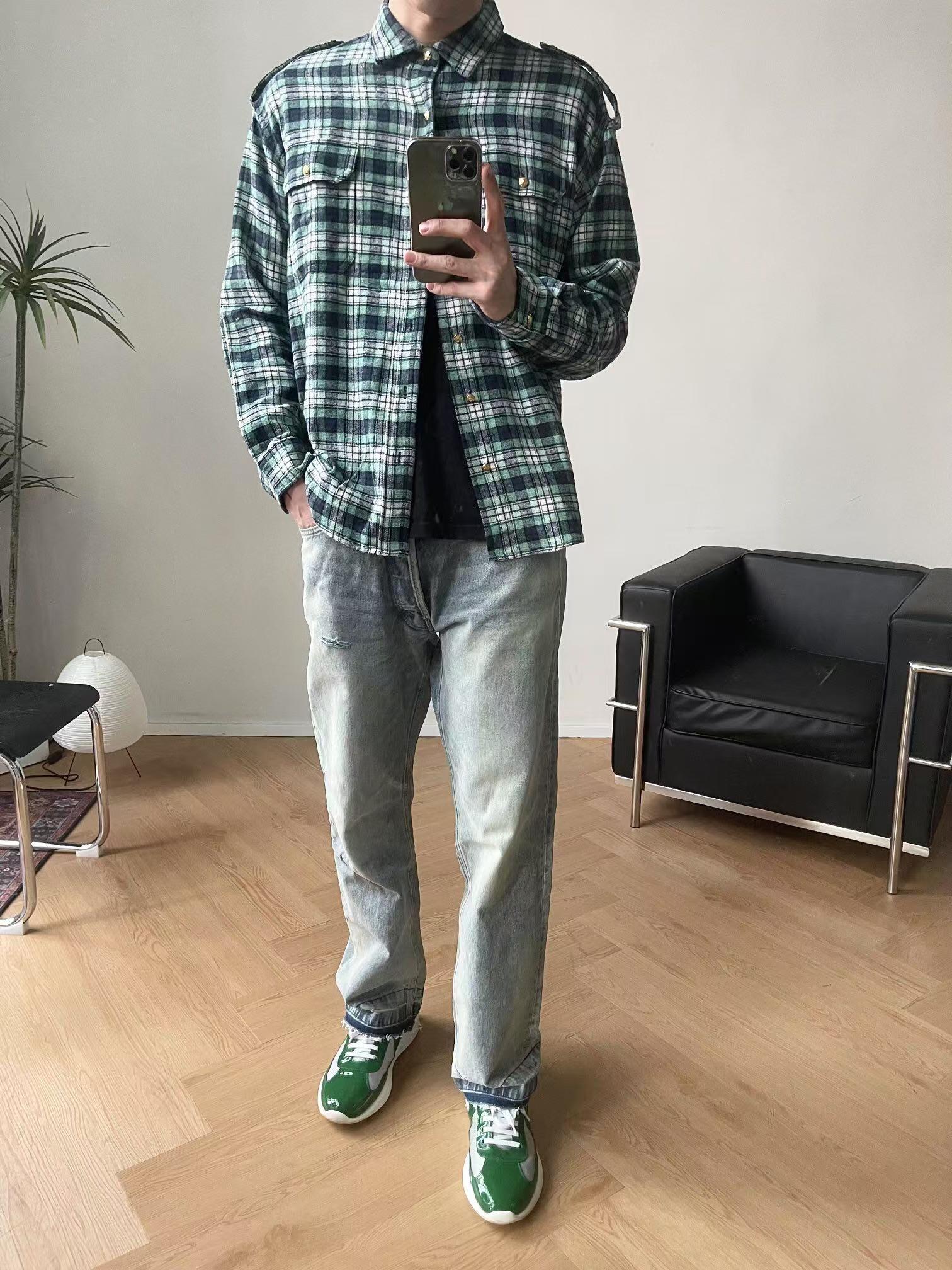 CELINE セリーヌ 24Fw  緑色のチェック柄（ごしょくのチェックがら）の竹節紗（ちくせつしゃ）素材の長袖シャツ