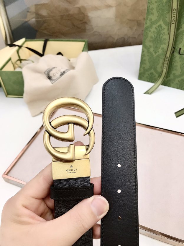 【在庫新登場】Gucci イタリアンテイストベルト「全長約 100cm」