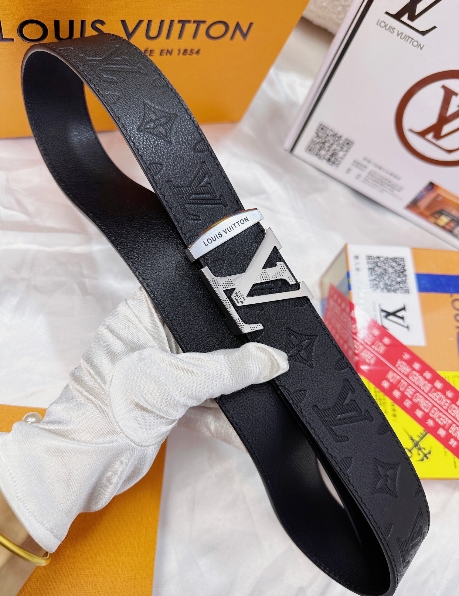 【新商品入荷】Louis Vuitton クラシックハイクオリティベルト「全長約 100cm」