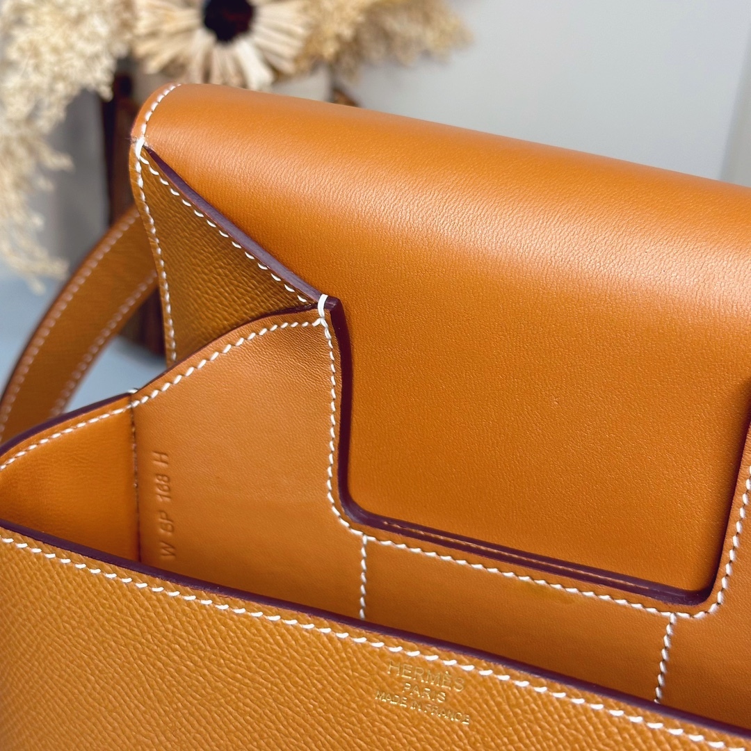 【厳選新入荷】エルメス Della Cavalleria Mini サドル金具クロスボディバッグ「乗馬モチーフ本革ショルダー」