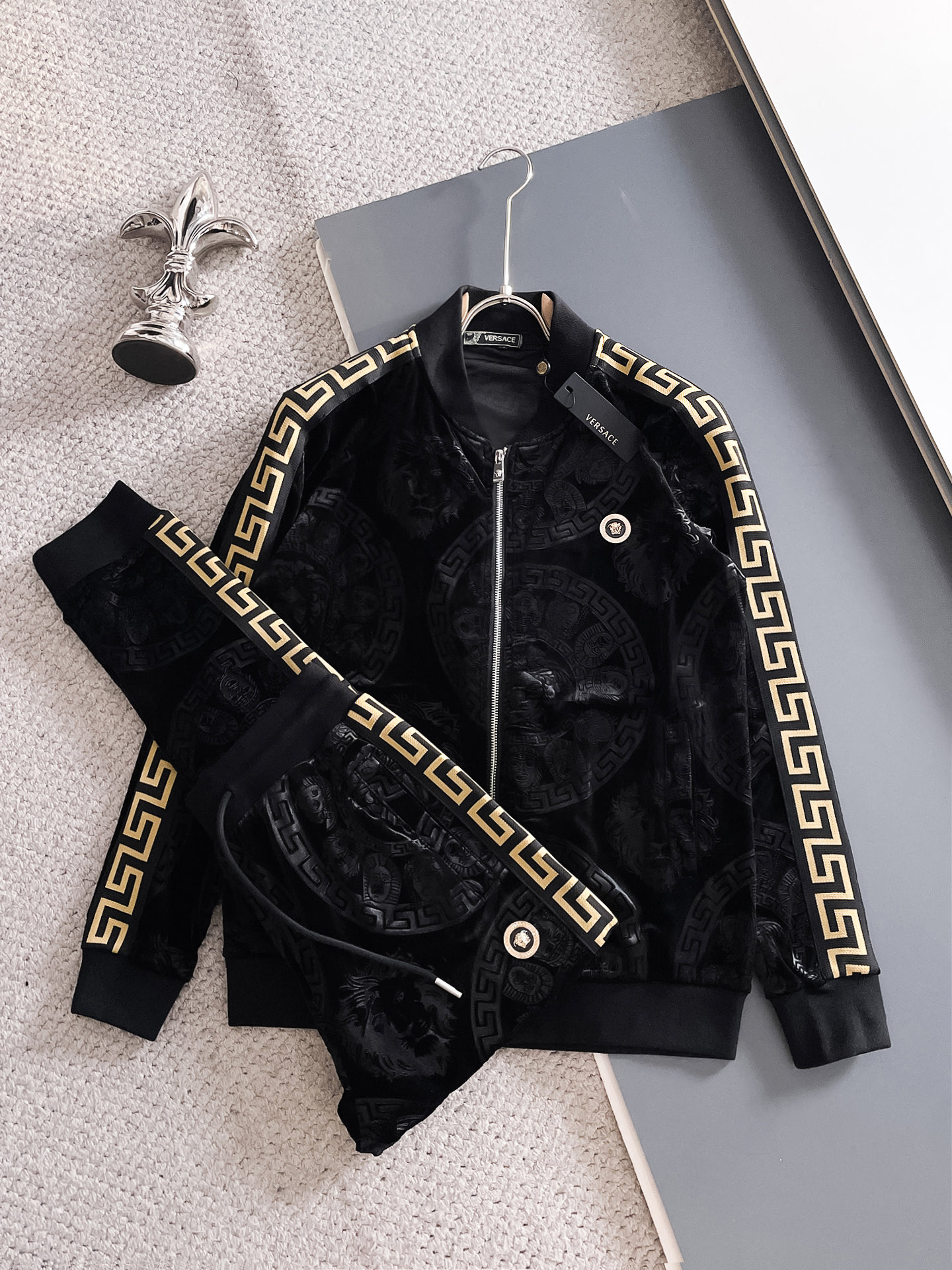 ヴァレンティノ「Valentino」秋冬 メンズ カジュアルスポーツセット