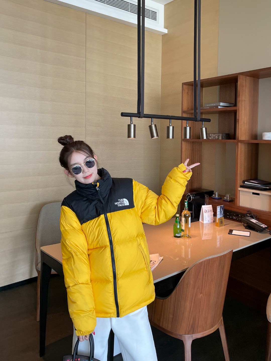 ザ・ノースフェイス Nuptse  クラシックなレディースショートダウンジャケット