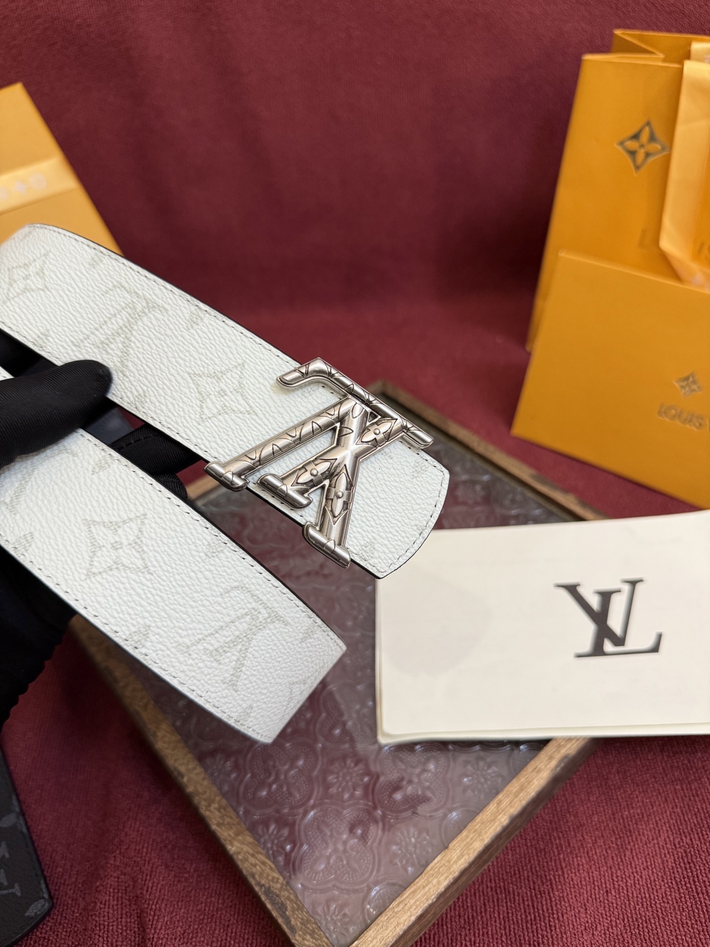 【日本未入荷】ルイヴィトン LV Dimension 両面使いベルト 40mm（全長約 100cm）